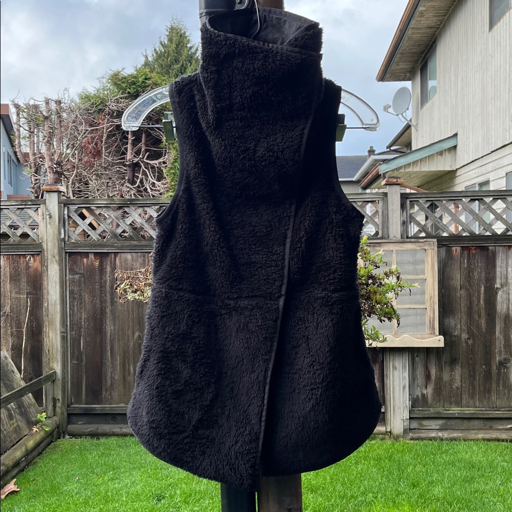 Ivivva Girls Vest